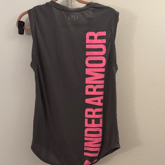 Under Armour Charcoal Muscle Tee with Neon Pink Logo - Picture 5 of 5